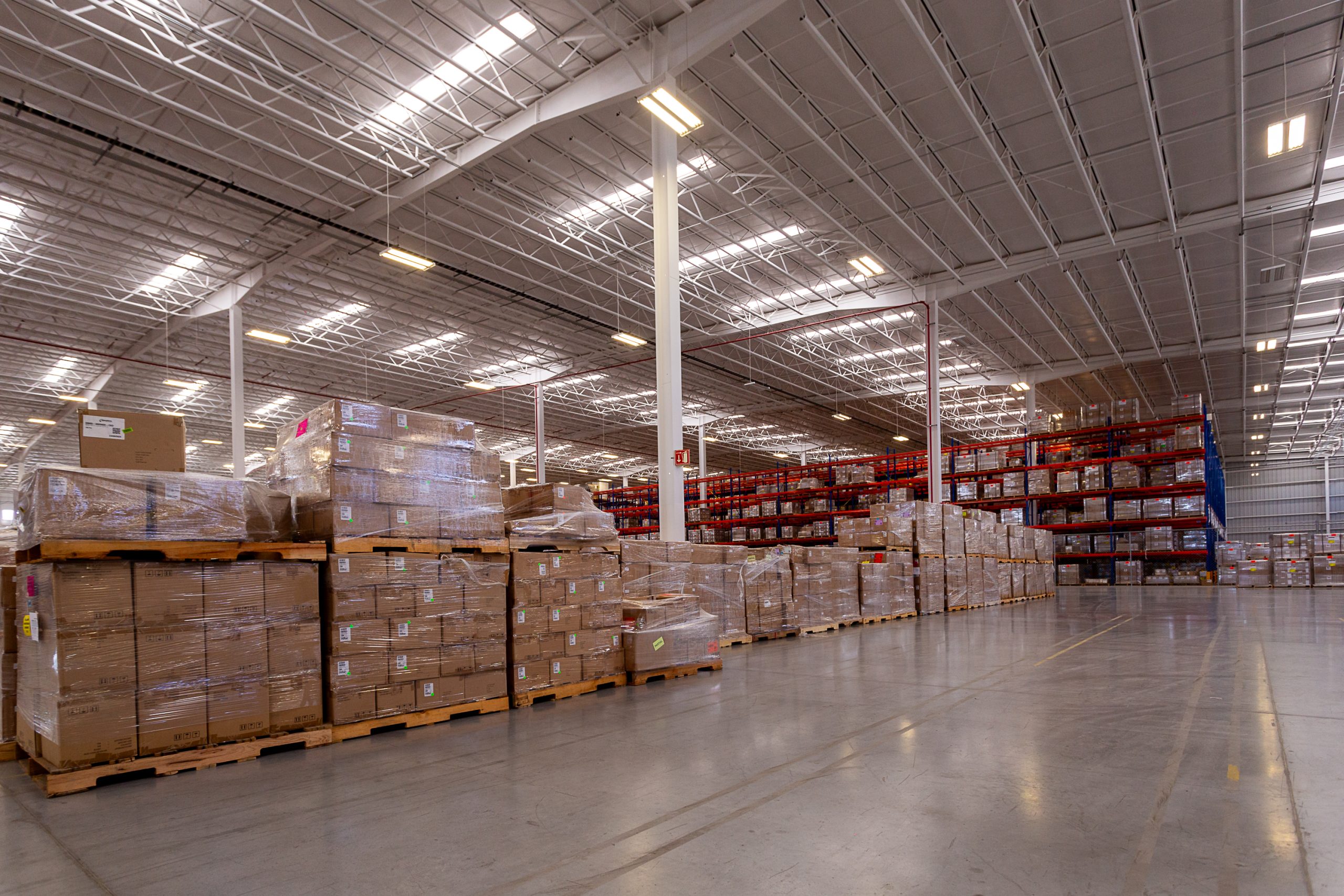 manufacturing plant advantages